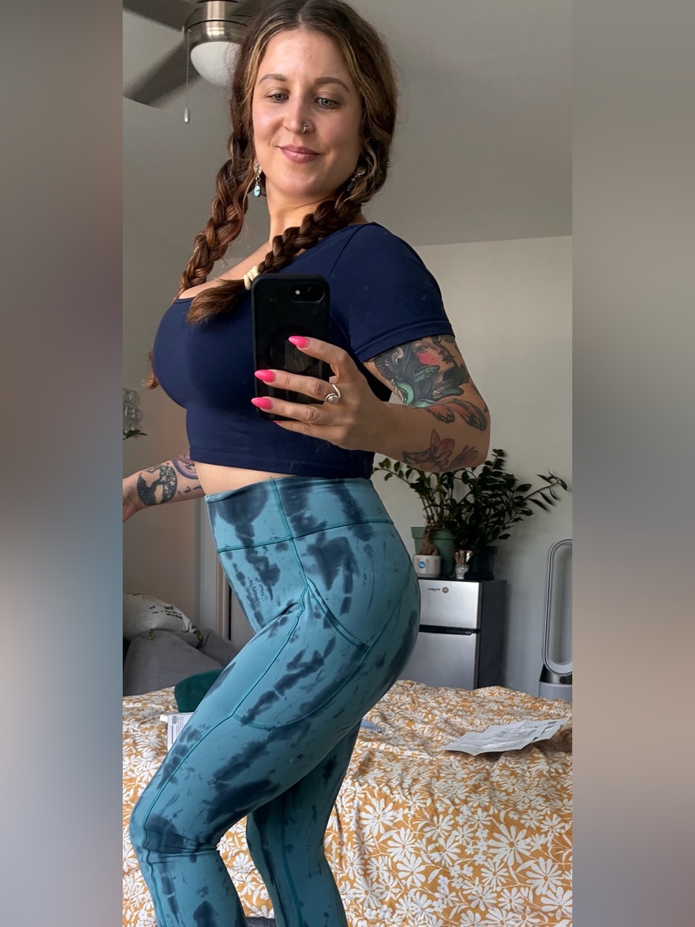 Lululemon high rise leggings size 6